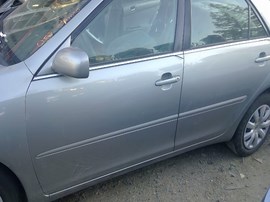2005 TOYOTA CAMRY, SILVER, LE, 2.4L, AT.  Z25948